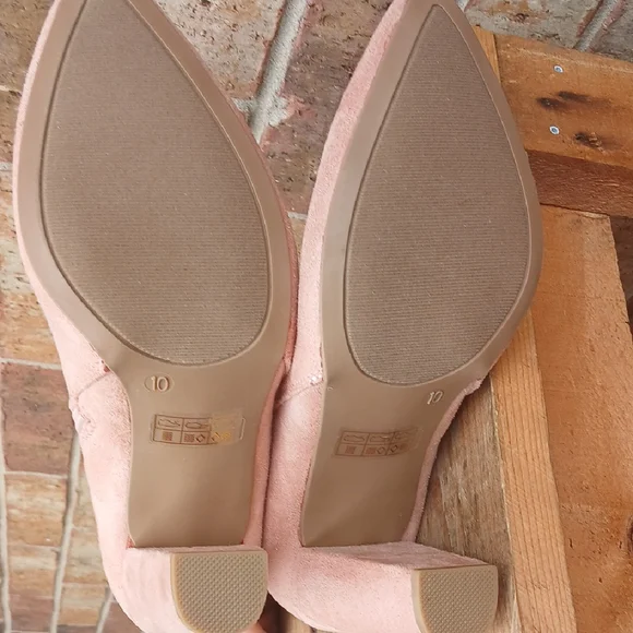 BNWOT Journee Collection Pink Heeled Boots Suede Still In Box - Picture 4 of 10